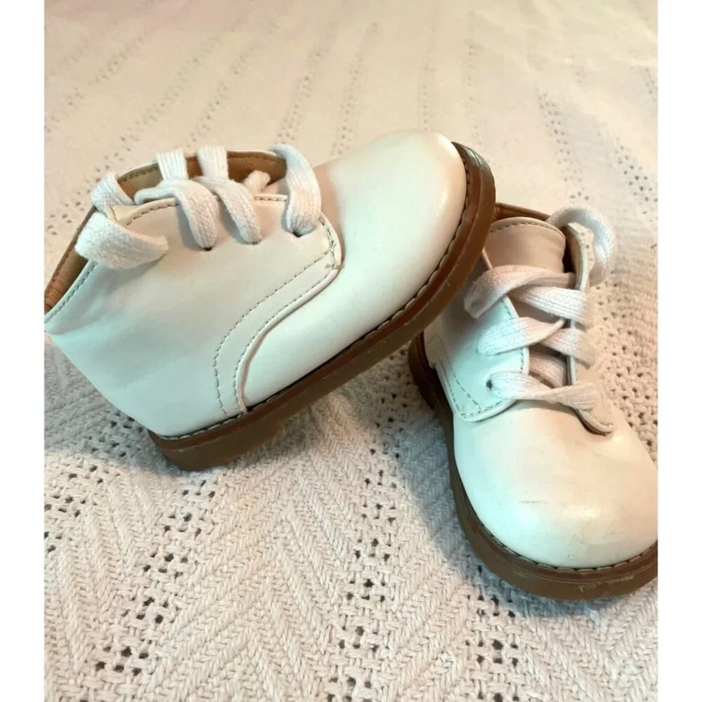 White Leather High top Walking Shoe Toddler Lace-Up Size 5 By‎ Josmo